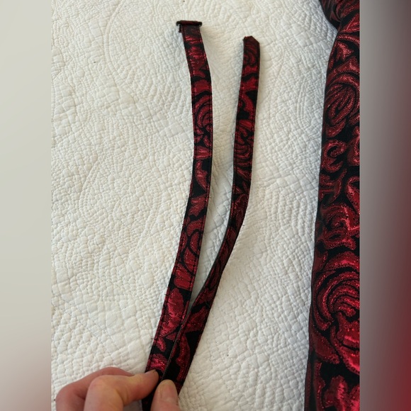 Tatyana Retro Metallic Brocade Fit/Flare Dress.Red/black w/crinoline. XS/S - Picture 16 of 16